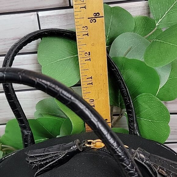 Unbranded top handle bag in faux crocodile leather - Picture 9 of 9